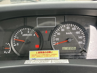ISUZU ELF 2019