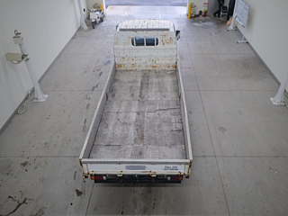 ISUZU ELF 2011