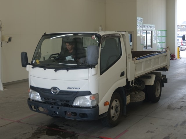 HINO DUTRO 2013
