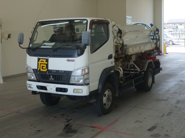 MITSUBISHI CANTER 2011