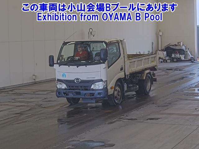 HINO DUTRO 2016