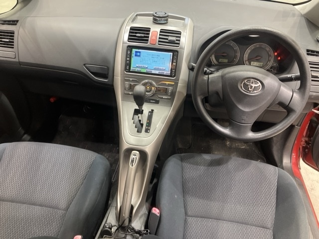 TOYOTA AURIS 2008
