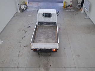 NISSAN ATLAS 2010