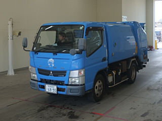 MITSUBISHI CANTER 2014