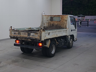 ISUZU ELF 2011
