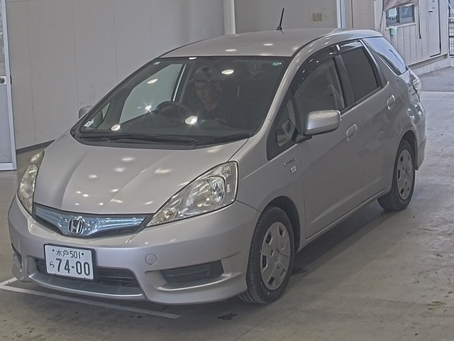 HONDA FIT SHUTTLE 2013