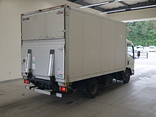 ISUZU ELF 2008