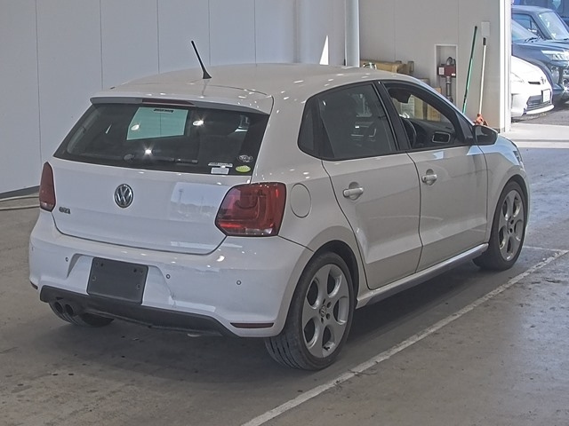 VOLKSWAGEN POLO 2012