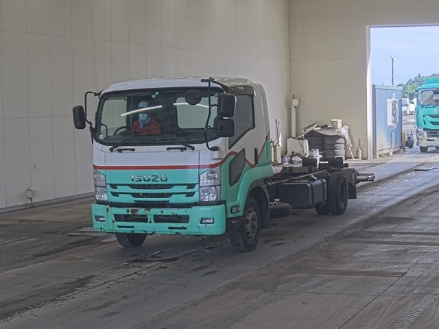 ISUZU FORWARD 2017