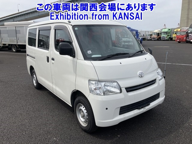 TOYOTA TOWN ACE VAN 2016