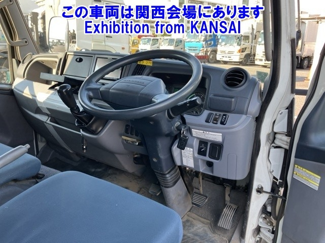 MITSUBISHI CANTER 2016