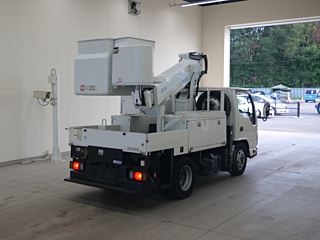 ISUZU ELF 2009