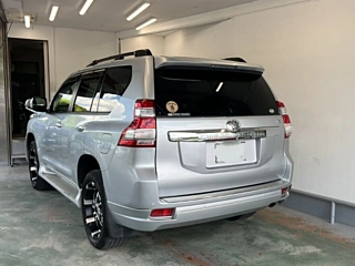 TOYOTA LAND CRUISER PRADO 2016