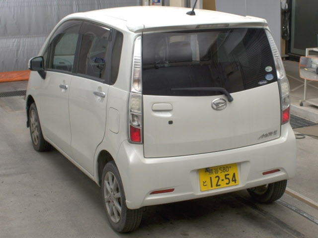 DAIHATSU MOVE 2011