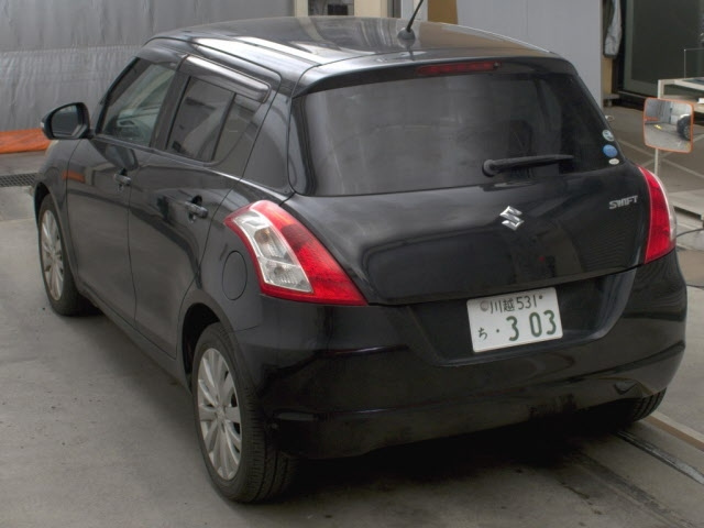 SUZUKI SWIFT 2011