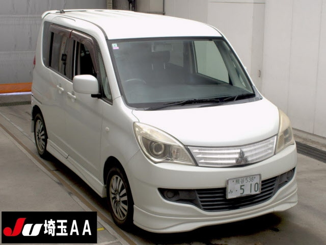 MITSUBISHI DELICA D2 2011