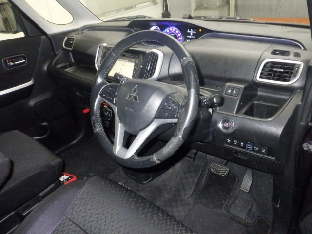 MITSUBISHI DELICA D2 2017