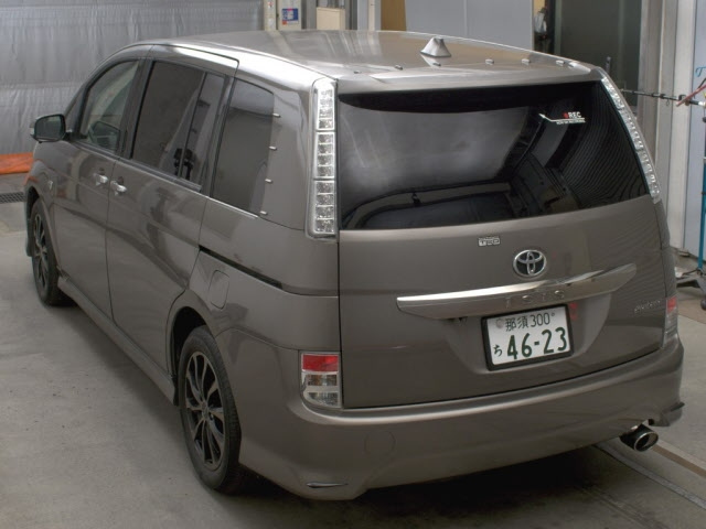 TOYOTA ISIS 2008