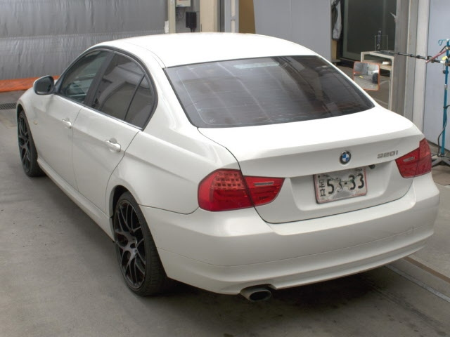 BMW 3 SERIES 2010