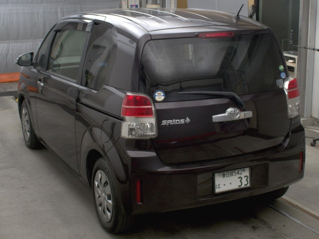 TOYOTA SPADE 2014