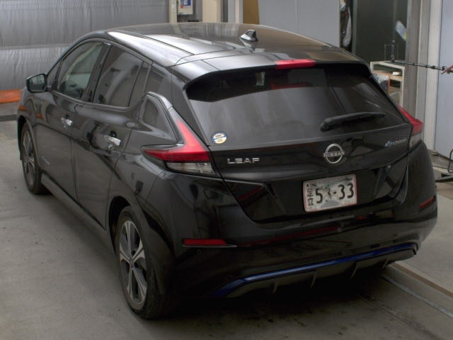 NISSAN LEAF 2021