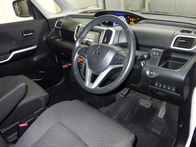 MITSUBISHI DELICA D2 2017