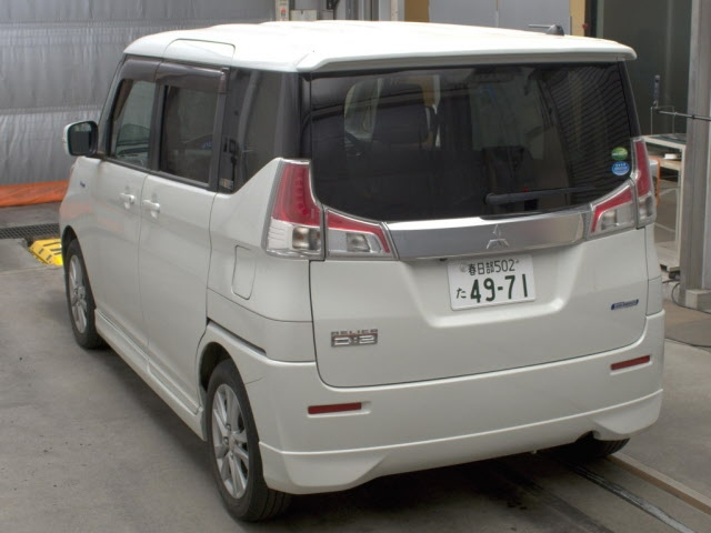 MITSUBISHI DELICA D2 2017
