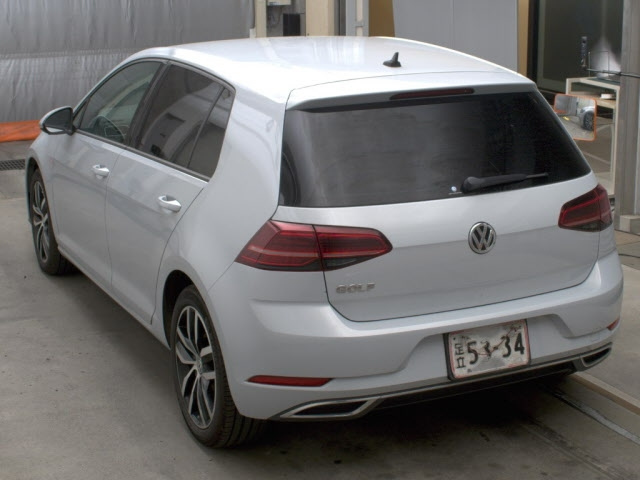 VOLKSWAGEN GOLF 2018