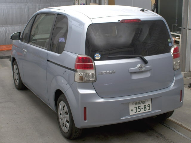 TOYOTA SPADE 2015