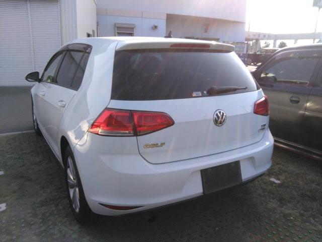 VOLKSWAGEN GOLF 2014