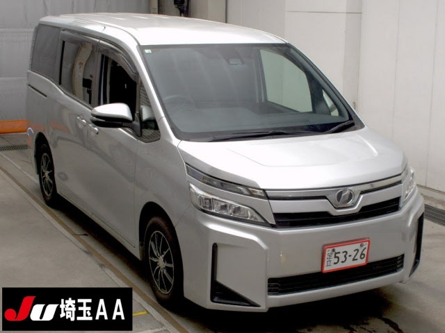 TOYOTA VOXY 2018