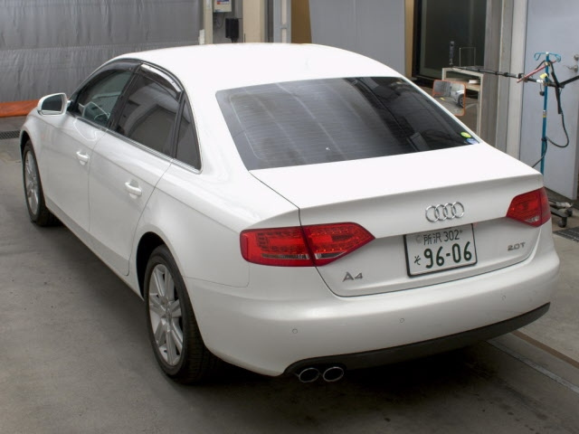 AUDI A4 2012