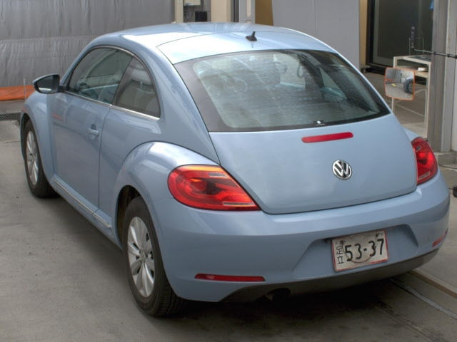 VOLKSWAGEN THE BEETLE 2013