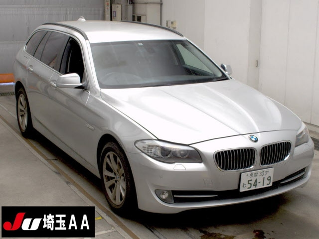 BMW 5 SERIES 2011