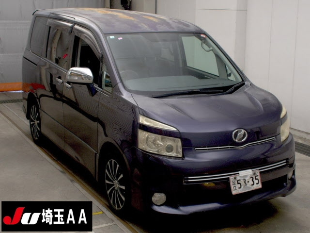 TOYOTA VOXY 2008
