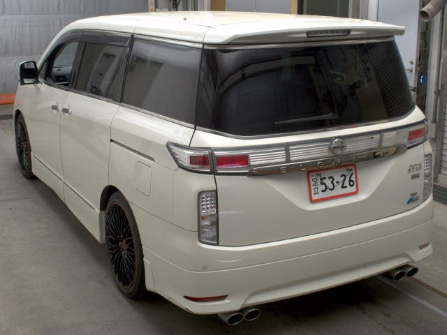 NISSAN ELGRAND 2012