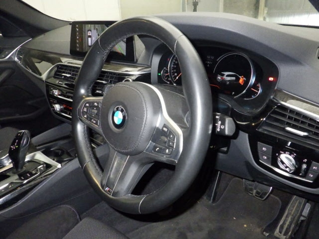 BMW 5 SERIES 2018