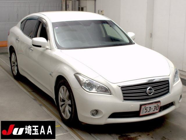 NISSAN FUGA 2014