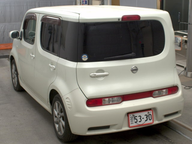 NISSAN CUBE 2011
