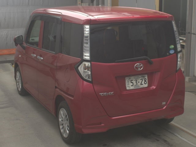TOYOTA TANK 2018