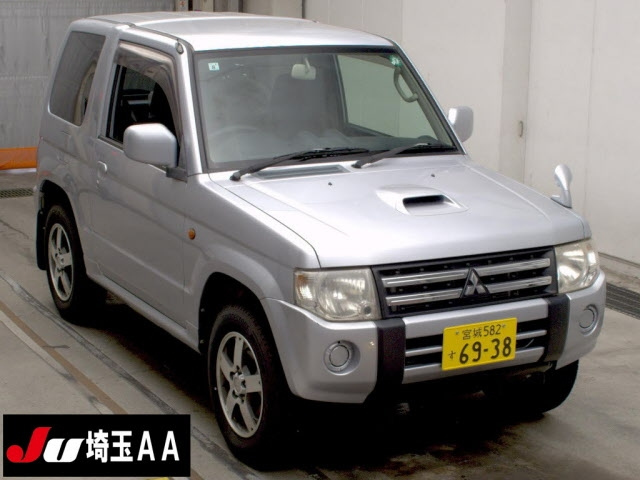 MITSUBISHI PAJERO MINI 2011