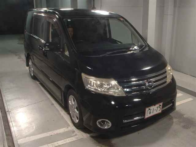 NISSAN SERENA 2010