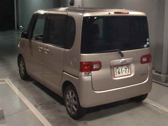DAIHATSU TANTO 2009