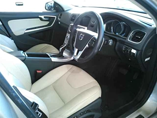 VOLVO V60 2018
