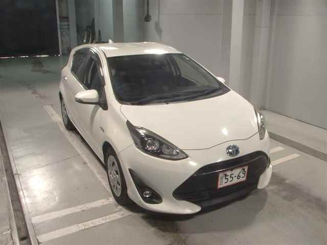 TOYOTA AQUA 2018