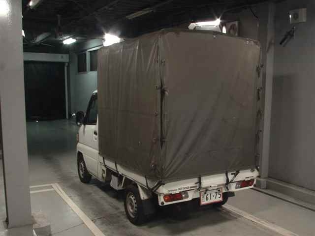 NISSAN CLIPPER TRUCK 2013