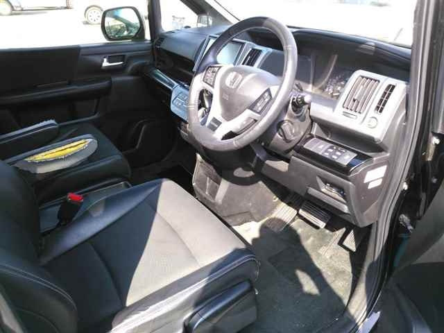 HONDA STEP WAGON 2013