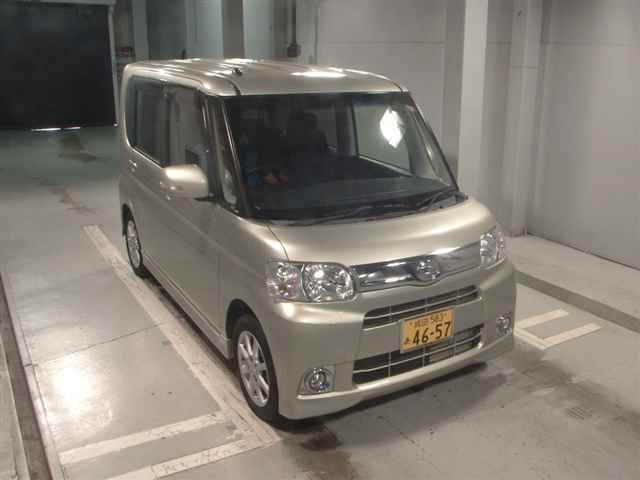 DAIHATSU TANTO 2012