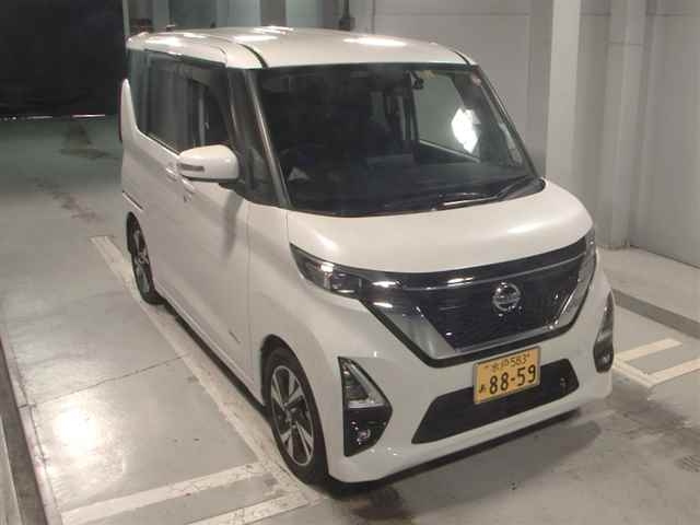 NISSAN ROOX 2023