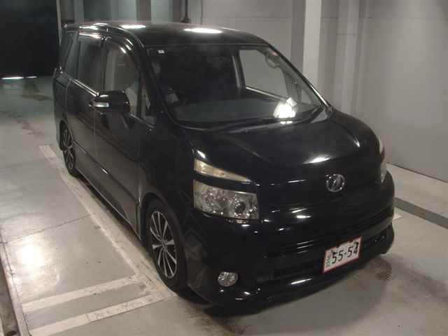 TOYOTA VOXY 2008